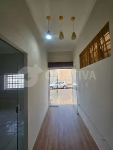 Ponto Comercial para alugar, 70m² no Martins, Uberlândia