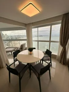 Apartamento com 3 Quartos para alugar, 179m² no Centro, Balneário Camboriú