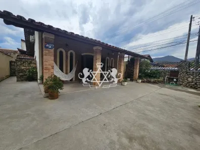 Sobrado com 5 Quartos à venda, 208m² no Vila Atlântica, Caraguatatuba
