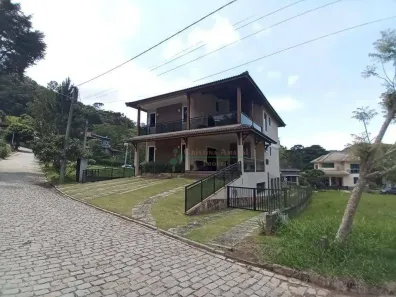 Casa de Condomínio com 4 Quartos à venda, 437m² no Vargem Grande, Teresópolis