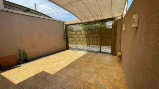 Casa com 3 Quartos à venda, 138m² no Loteamento Chamonix, Londrina