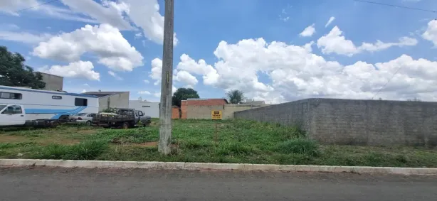 Lote/Terreno à venda, 375m² no Jardim Nova Abadia, Abadia de Goiás