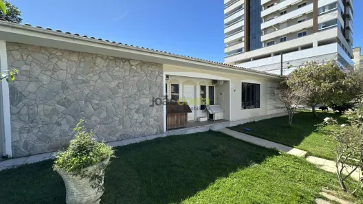 Casa com 5 Quartos à venda, 239m² no Centro, Palhoça