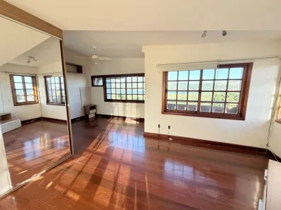 Casa de Condomínio com 4 Quartos para alugar, 450m² no Camboinhas, Niterói