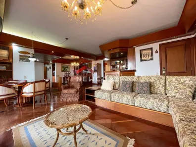 Apartamento com 4 Quartos à venda, 267m² no Alto do Capivari, Campos do Jordão
