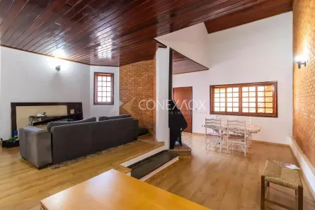 Sobrado com 4 Quartos à venda, 242m² no Cidade Universitária, Campinas