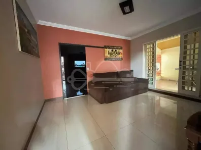 Casa com 4 Quartos para alugar, 339m² no Castelo, Belo Horizonte