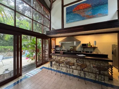 Casa de Condomínio com 3 Quartos para alugar, 300m² no Barreiro, Ilhabela