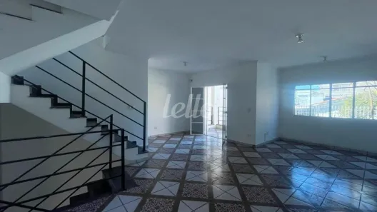 Casa com 3 Quartos para alugar, 200m² no Vila Feliz, São Paulo