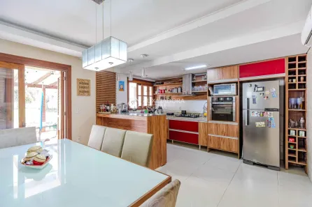 Casa com 3 Quartos à venda, 181m² no Ipanema, Porto Alegre