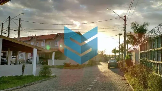 Casa com 2 Quartos à venda, 64m² no Lopes de Oliveira, Sorocaba