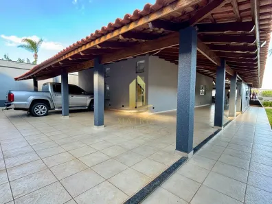 Fazenda/Sítio com 4 Quartos à venda, 220m² no Jardim Palestina, Franca