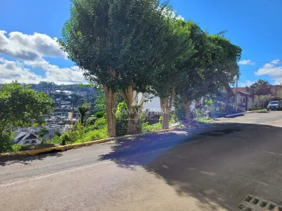 Lote/Terreno à venda, 426m² no Bairro Piratini, Gramado
