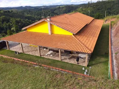 Fazenda/Sítio com 4 Quartos à venda, 384m² no , Santa Branca
