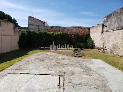 Casa com 7 Quartos à venda, 210m² no Martins, Uberlândia