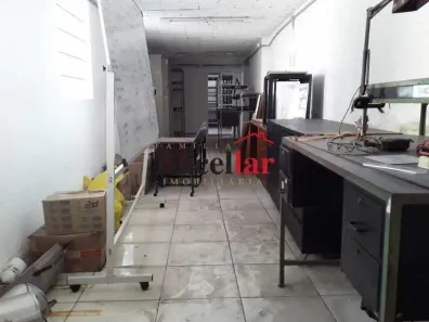 Prédio Comercial com 6 Quartos para alugar, 513m² no Benfica, Rio de Janeiro