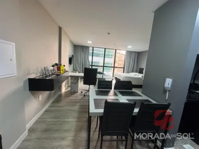 Flat com 1 Quarto para alugar, 40m² no Meia Praia, Itapema