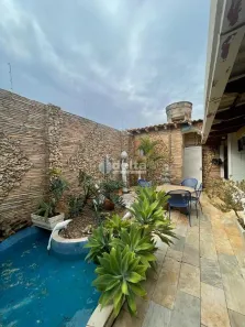 Casa com 3 Quartos à venda, 233m² no Aclimação, Uberlândia