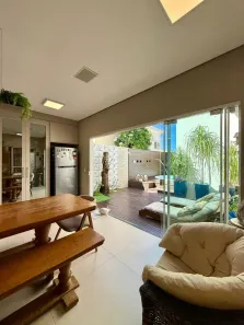 Casa de Condomínio com 3 Quartos à venda, 237m² no Ribeirão do Lipa, Cuiabá