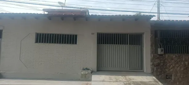 Casa com 3 Quartos para alugar, 100m² no Setor Novo Horizonte, Goiânia