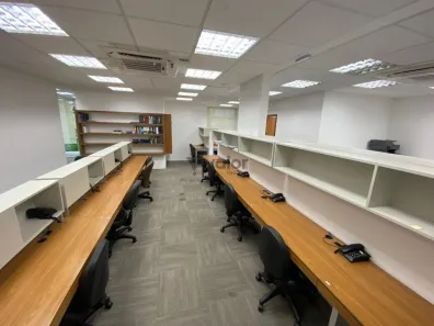 Sala Comercial para alugar, 140m² no Ville Sainte Hélène, Campinas