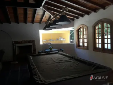 Casa de Condomínio com 4 Quartos à venda, 450m² no Carangola, Petrópolis