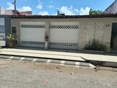 Casa com 4 Quartos à venda, 180m² no Aeroporto, Aracaju