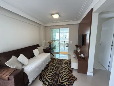 Apartamento com 3 Quartos para alugar, 90m² no Centro, Balneário Camboriú