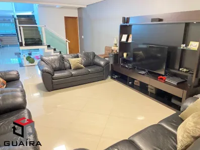 Sobrado com 3 Quartos à venda, 253m² no Vila Pinheirinho, Santo André