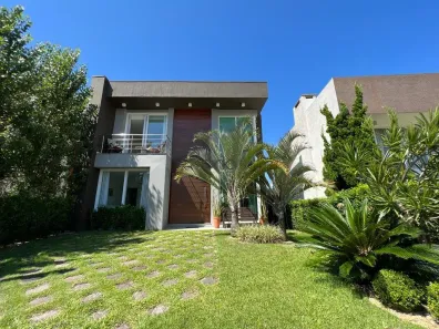 Casa de Condomínio com 4 Quartos à venda, 148m² no XANGRI-LÁ, Xangri-lá