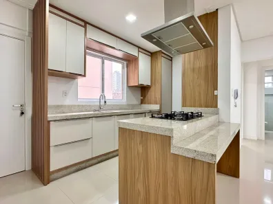 Apartamento com 3 Quartos à venda, 96m² no Meia Praia, Itapema