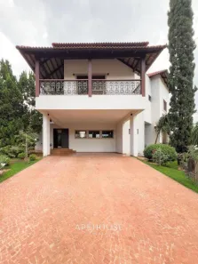 Sobrado com 4 Quartos à venda, 458m² no Vila Santa Cruz, Rio Verde