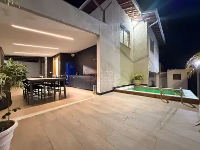 Casa com 4 Quartos à venda, 150m² no Santa Amélia, Belo Horizonte