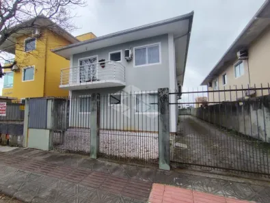 Apartamento com 2 Quartos para alugar, 54m² no Sertão do Maruim, São José