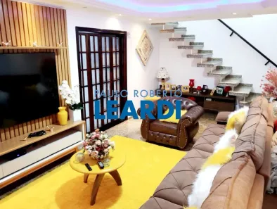 Sobrado com 3 Quartos à venda, 140m² no Jardim Três Marias, São Paulo