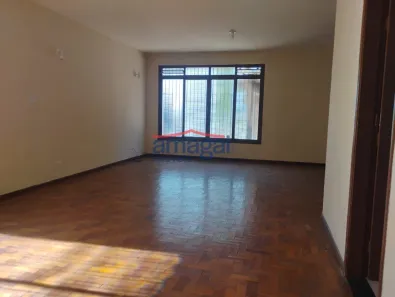 Casa com 3 Quartos à venda, 224m² no Parque Brasil, Jacareí