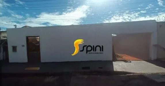 Casa com 2 Quartos para alugar, 100m² no São Jorge, Uberlândia