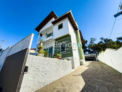 Sobrado com 3 Quartos à venda, 270m² no João Paulo II, Indaial