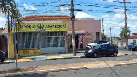 Prédio Comercial com 2 Quartos à venda, 444m² no Vila Tito de Carvalho (Vila Xavier), Araraquara
