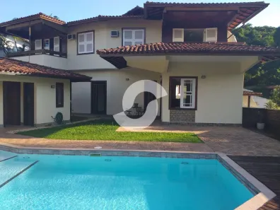 Casa de Condomínio com 4 Quartos à venda, 446m² no Badu, Niterói