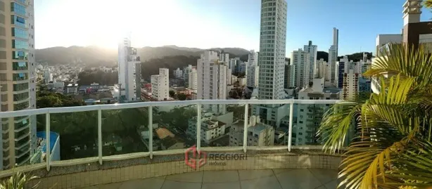 Apartamento com 4 Quartos à venda, 210m² no Pioneiros, Balneário Camboriú