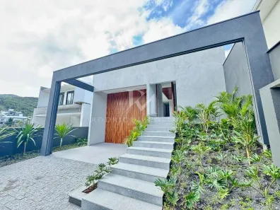 Casa com 3 Quartos à venda, 240m² no Pedra Branca, Palhoça