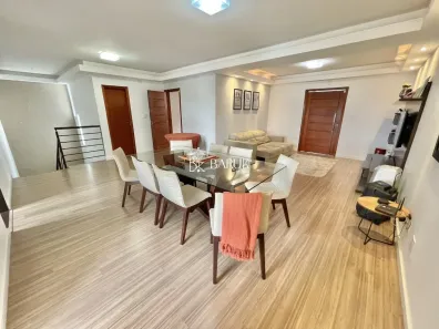 Casa com 3 Quartos à venda, 300m² no Lourdes, Juiz de Fora
