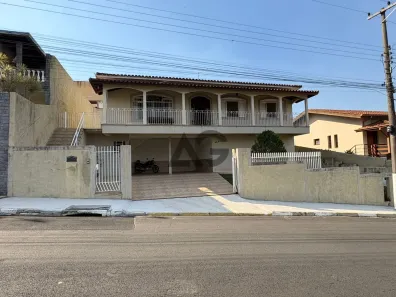 Casa com 3 Quartos à venda, 192m² no Bairro das Palmeiras, Serra Negra