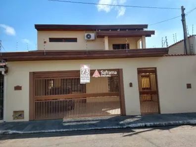 Sobrado com 3 Quartos à venda, 280m² no Vila Naly, Caçapava