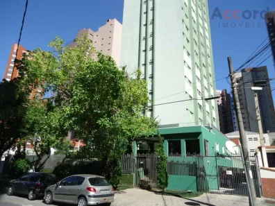 Apartamento com 2 Quartos para alugar, 52m² no Água Verde, Curitiba