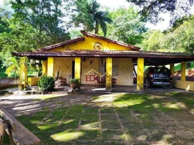 Fazenda/Sítio com 3 Quartos à venda, 200m² no Jardim Paraíba, Jacareí
