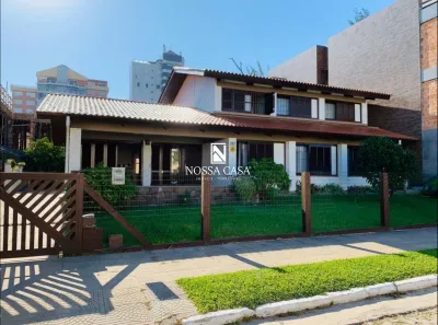 Casa com 4 Quartos à venda, 253m² no Torres, Torres