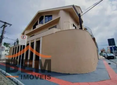 Casa com 9 Quartos à venda, 400m² no Centro, Balneário Camboriú
