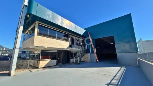 Galpão/Depósito/Armazém para alugar, 600m² no Pachecos, Palhoça